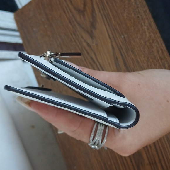 White Kate Spade Snap Wallet - Picture 9 of 11